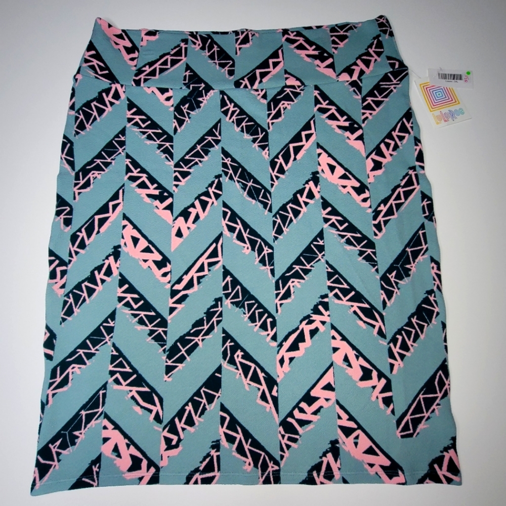 NEW with tags Lularoe Cassie Skirt 3XL